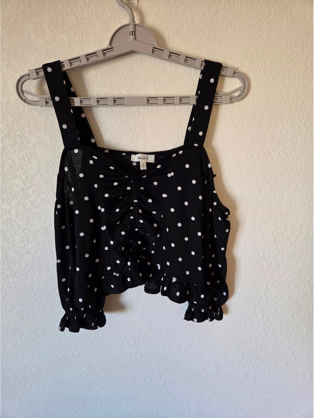 Rue21 Women's Black and White Polka Dot Ruched Crop Top with Ruffled Hem, Medium